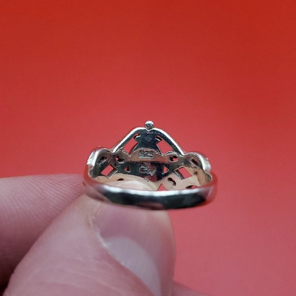 Size 5.75 925 Sterling Silver Fancy Dark Shell Ring - Picture 4 of 7